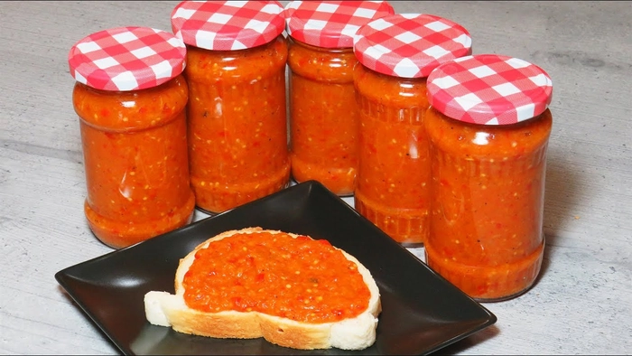 borcane cu zacuscă de fasole