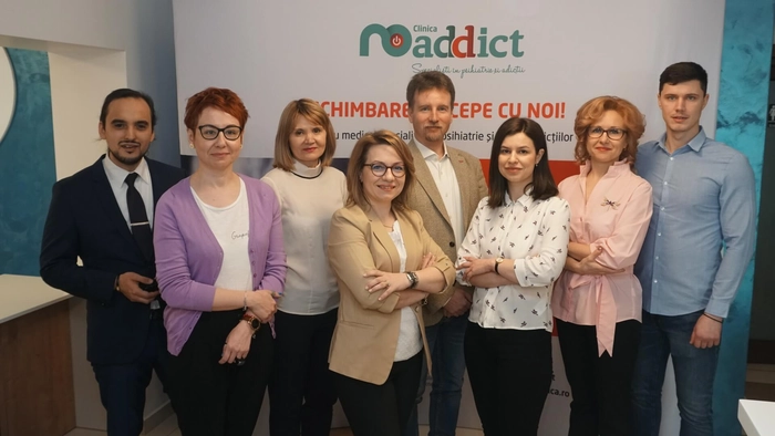 Echipa medicală a Clinicii No Addict