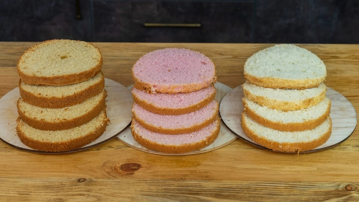 trei tipuri de blaturi pe o masa