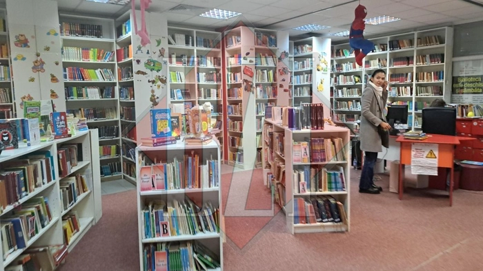 carti biblioteca