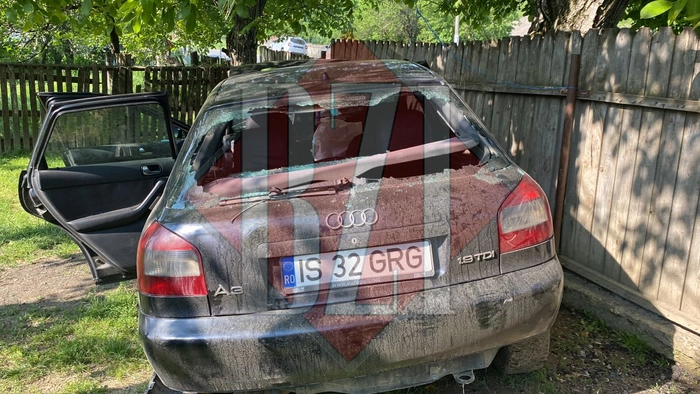 o poză cu mașina implicată în accidentul rutier de Țibana