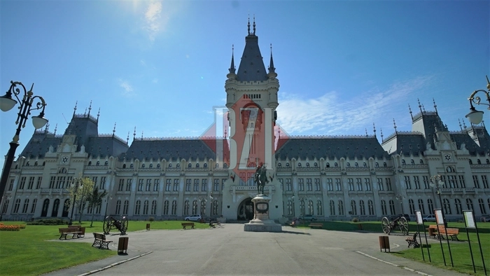  o poză cu Palatul Culturii din Iași