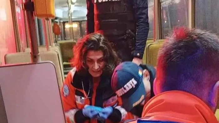 echipaj ambulanță