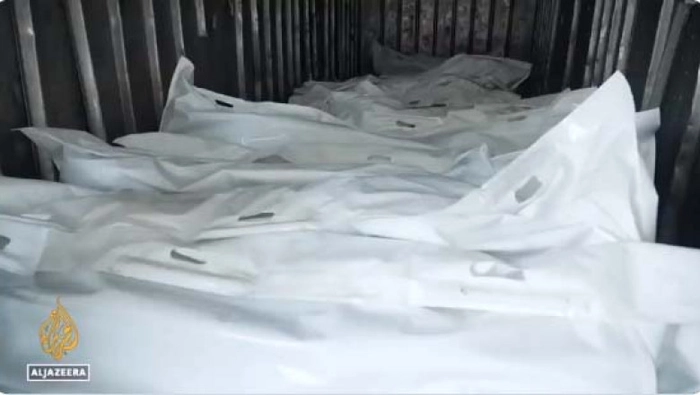 mii de cadavre de soldați ruși depozitate, saci cu cadavre ale soldatilor rusi