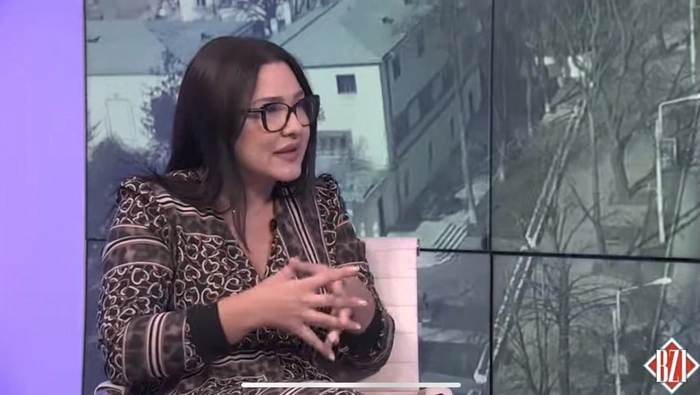antreprenoarea discuta despre afacerea ei