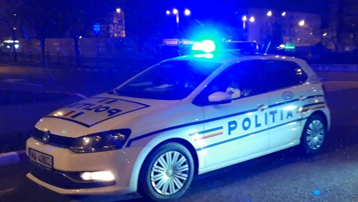 o poză cu o mașină de poliție