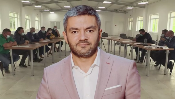 colaj sedinta consiliului local si primarul