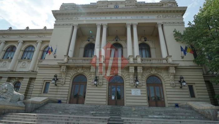  o poza cu o universitate