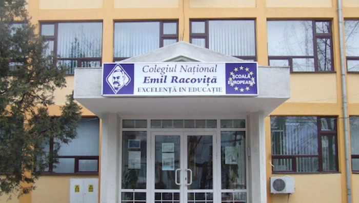 fatada Colegiului National „Emil Racovita” Iasi