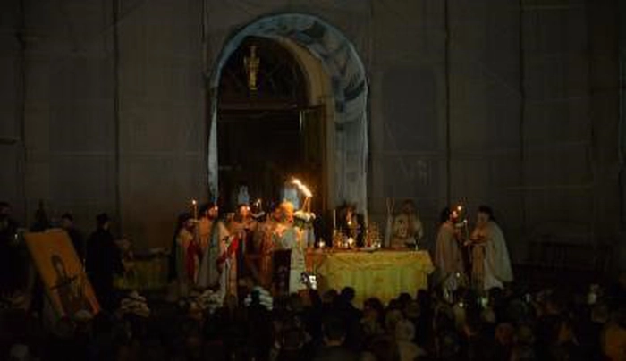 slujba de inviere la biserica