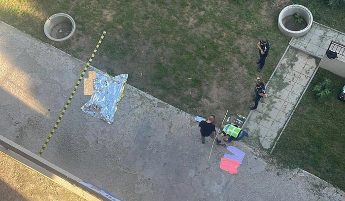 scena unei sinucideri fotografiata de sus