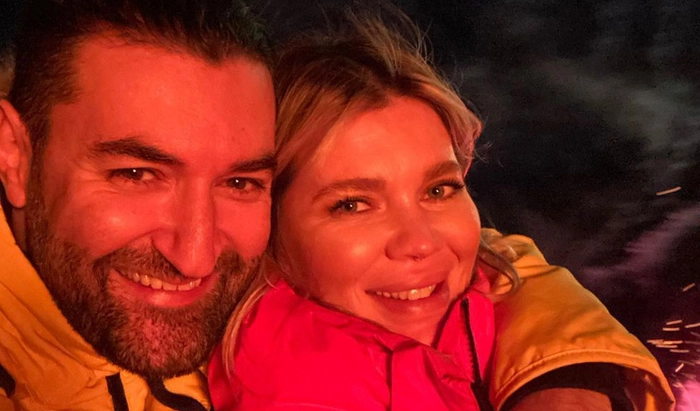 gina pistol și smiley