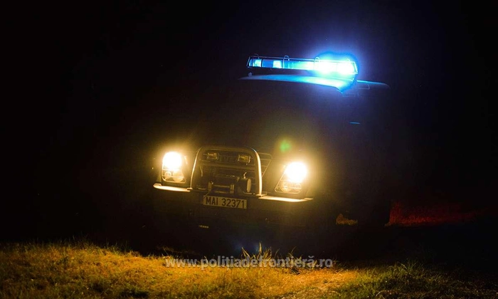 atospeciala din cadrul politiei de frontiera pe timp de noapte