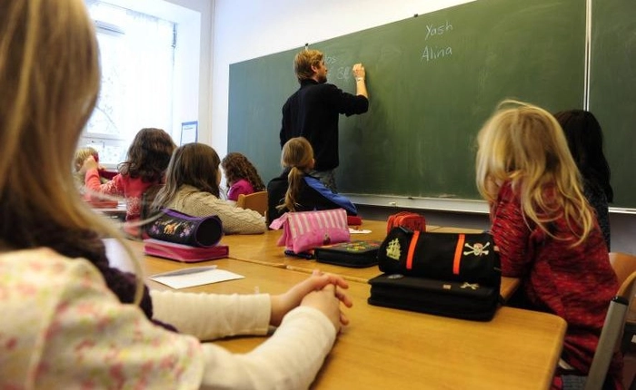 o poză cu niște elevi