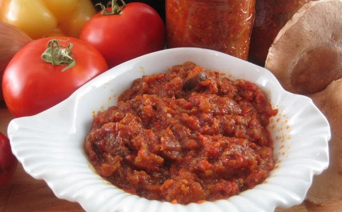 zacuscă de vinete cu ciuperci