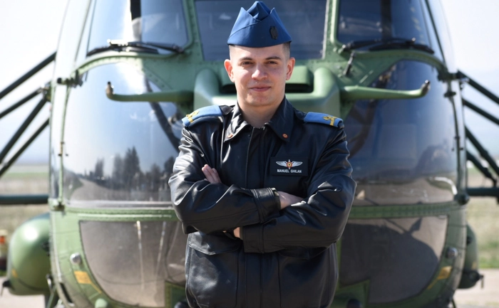  Manuel Ghilan, tânărul pilot, pe parcurul evoluției sale a avut multe obstacole, dar s-a înarmat cu multă ambiție și răbdare care l-au ajutat să le depășească