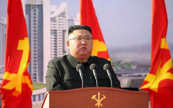 paradă militară de Ziua Soarelui, Liderul Kim Jong Un tinand un discurs