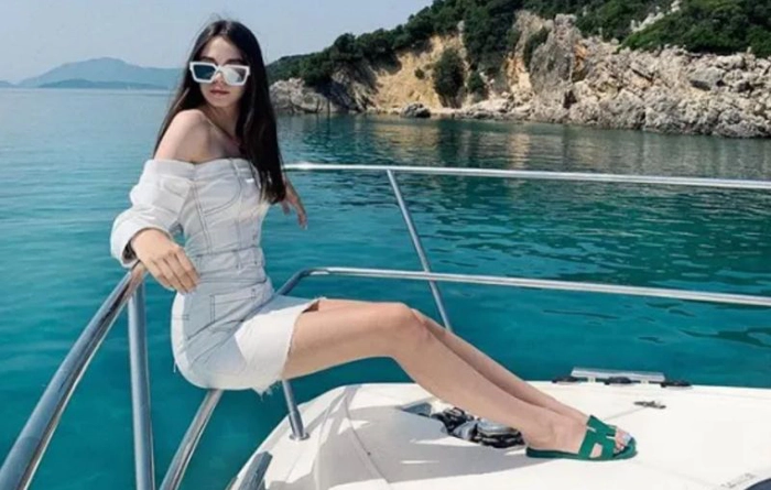 Rebecca Dumitrescu, fiica Anamariei Prodan