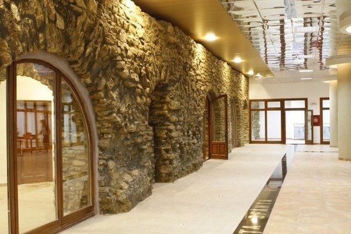 pasajul pietonal din Hala Centrala Iasi