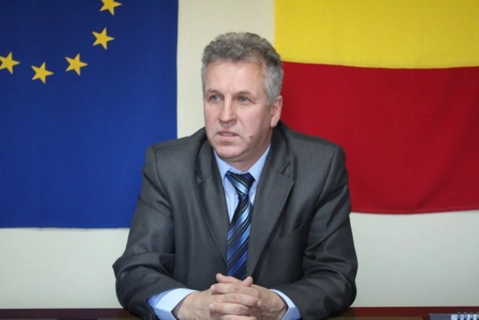  Gheorghe Bacușcă în cadrul unei conferințe de presă