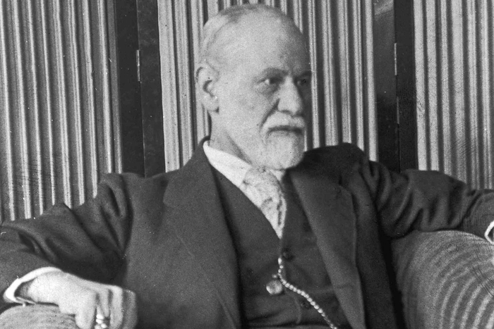 imagine alb-negru cu sigmund freud
