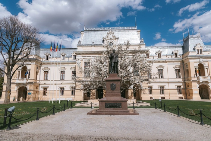 cladire primăria municipiului Iași