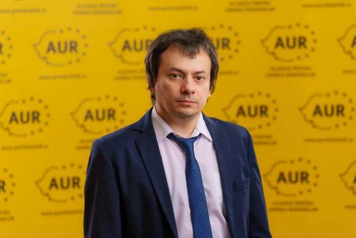 o poză cu Mihail Albișteanu