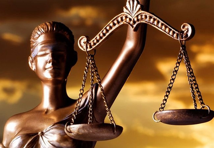  statuia care intruchipeaza justitia