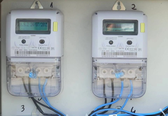 două contoare electrice