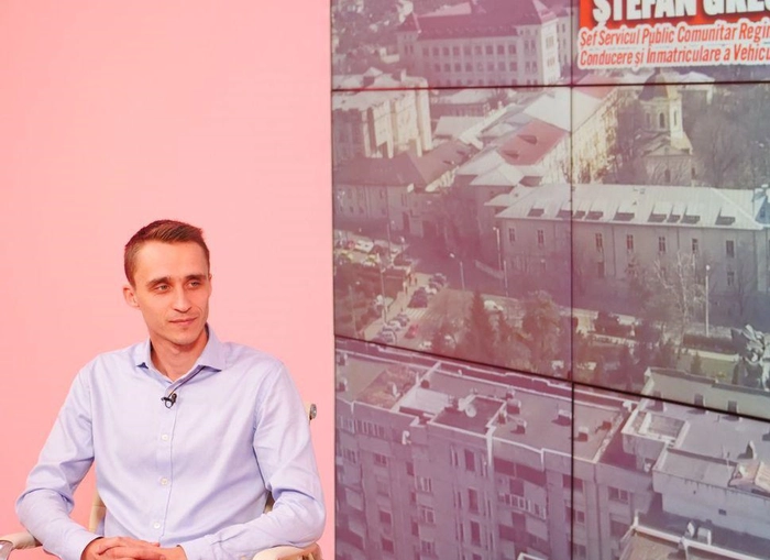 o imagine cu Stefan Grecu, șef serviciu public comunitar regim permise de conducere si inmatriculari ale vehiculelor