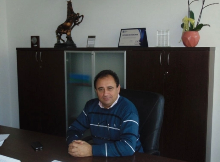 Gheorghe Ibanescu la o masa
