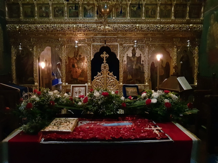 imagine epitaf biserica