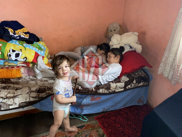 Fetița familiei Judele care suferă de nanism