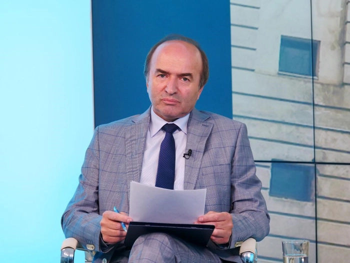  rectorul uaic, Tudorel Toader