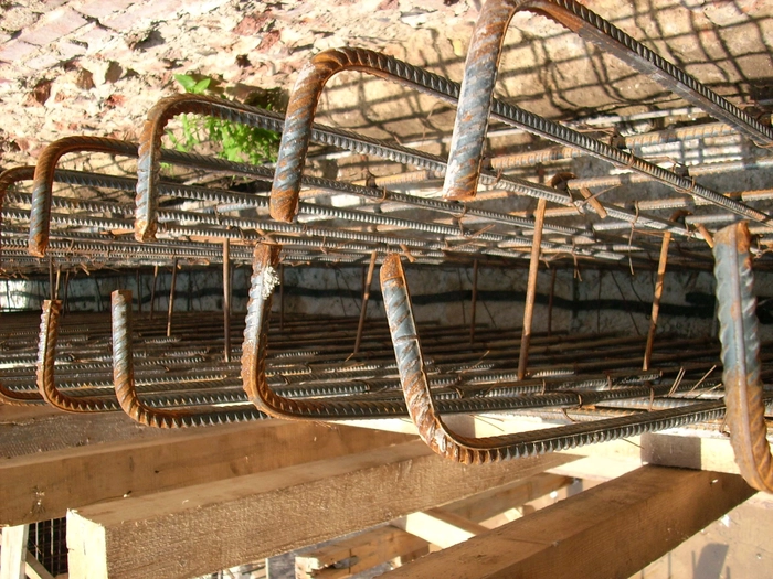fier beton intr-o constructie