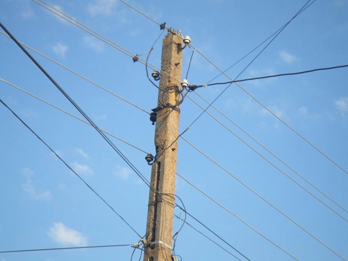 stalp de curent electric