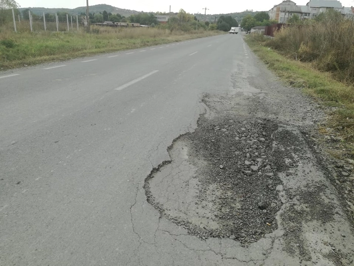  drum cu o groapă mare