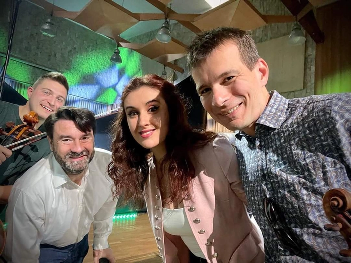 elfie Dan Popescu, Alexandru Tomescu, Sinziana Mircea, Stefan Cazacu