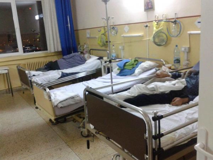 o imagine cu mai multi pacienti internati in spital