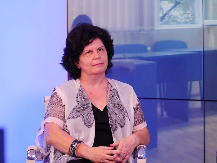 o poză cu Anca Hardulea