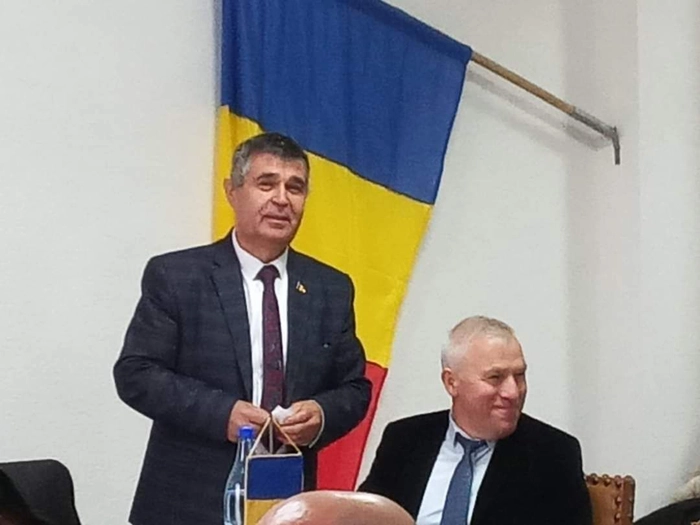  Vasile Crețu și Mitică Cărbune