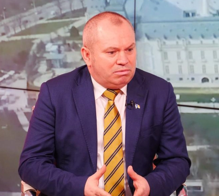  Primarul Stelian Turcu