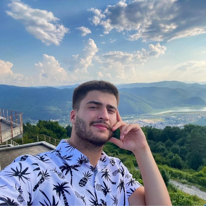 o poză cu Iulian Bîlea