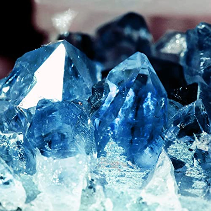cuart albastru cristal