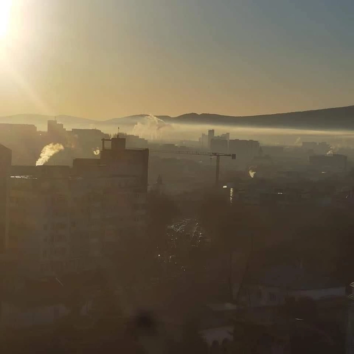  o imagine cu orasul poluat