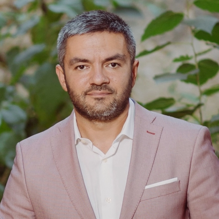  Ciprian Grosu