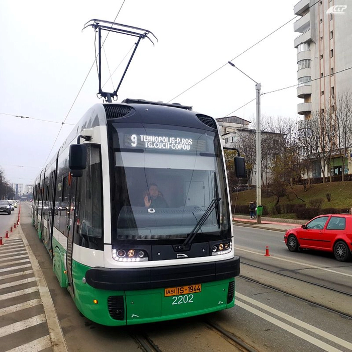  tramvai pe traseul 9