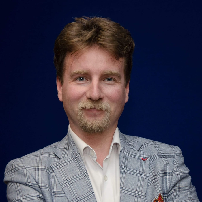Dr. Ovidiu Alexinschi