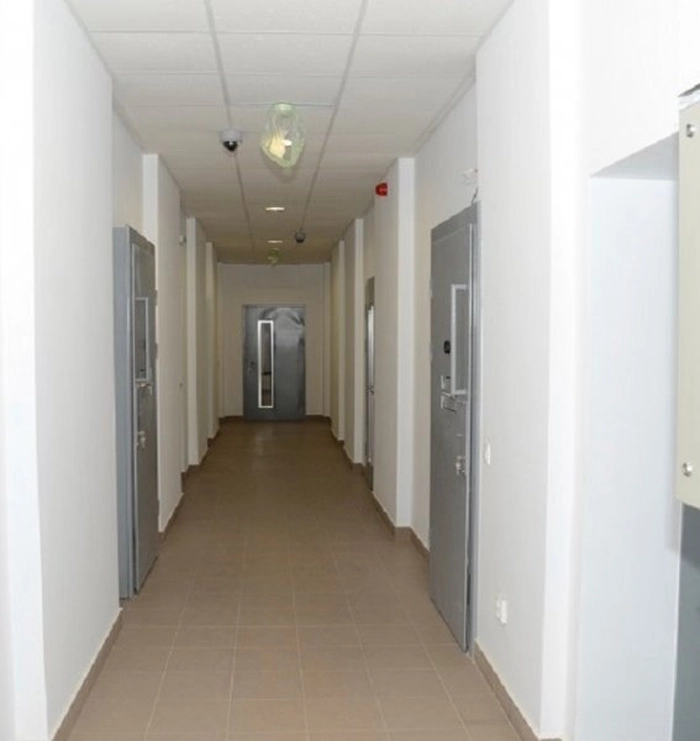 interiorul Arestului IPJ Iași