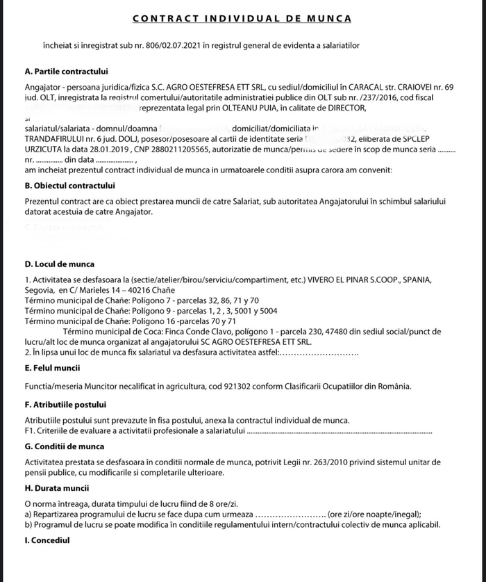 o poză cu contractul de muncă încheiat cu agenția de recrutare